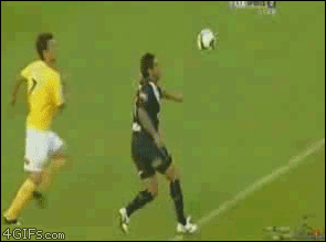 Soccer-football-kick-nutshot