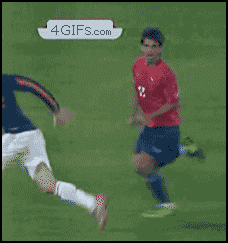 Soccer_dive_Torres