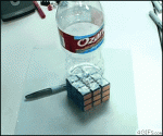 Rubiks-cube-bottle-illusion