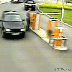 [Imagen: Parking-barrier-gate-clotheslined.gif]