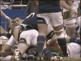 Rugby-throw-boss