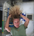 Washing-hair-in-space