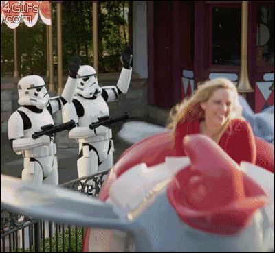 [Bild: Darth-Vader-Disneyland-Dumbo.gif]
