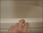 Bathtub-cat-slowly-sinks