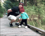 Dad-reflexes-save-daughter-bridge