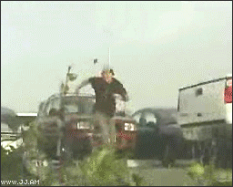 Rollerblowned.gif?