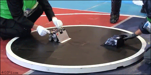 Japanese-sumo-robots-fight